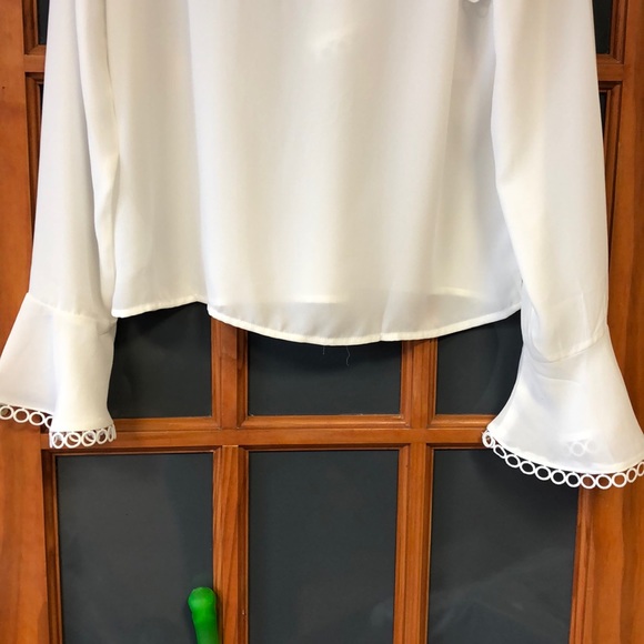 Circle trim blouse top - Picture 6 of 6